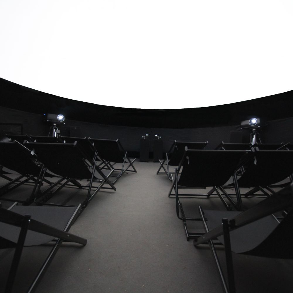aiRdome | VR 360° Innenraum Mittelreihe mit Bestuhlung - Verleih
